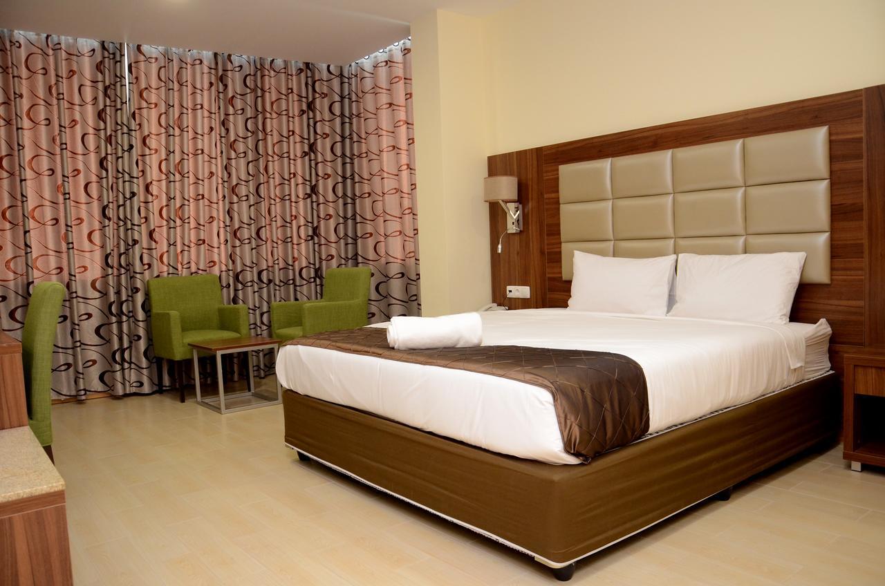 Blu Sky Hotel Maputo Bagian luar foto