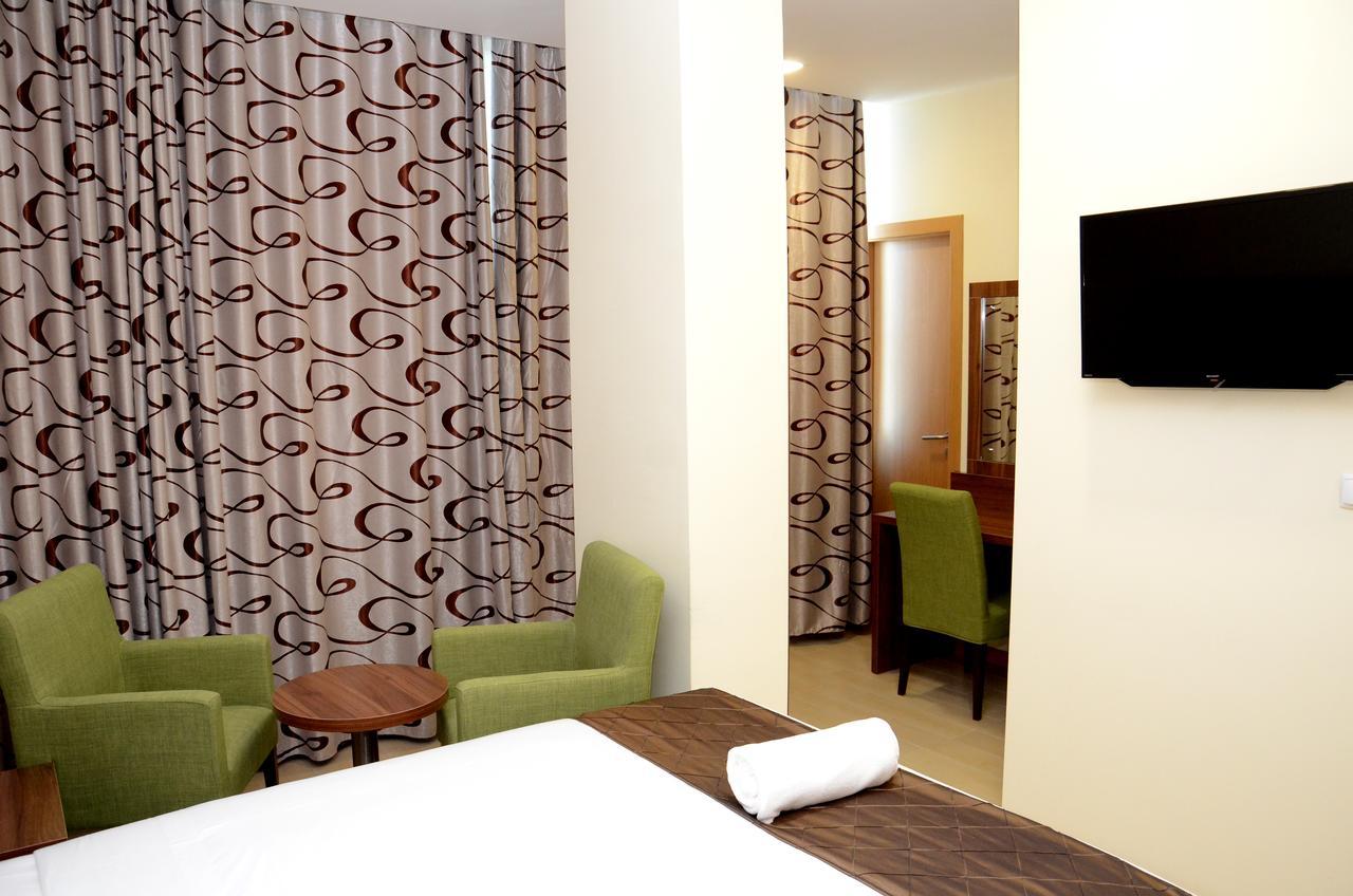 Blu Sky Hotel Maputo Bagian luar foto