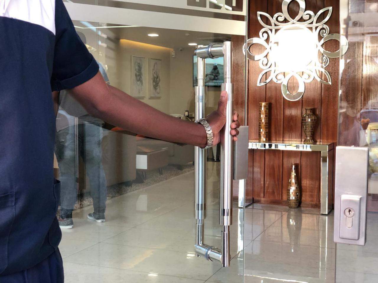 Blu Sky Hotel Maputo Bagian luar foto